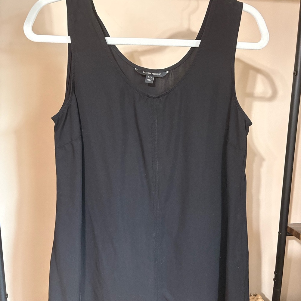 Banana Republic Black Scoop Neck Tank